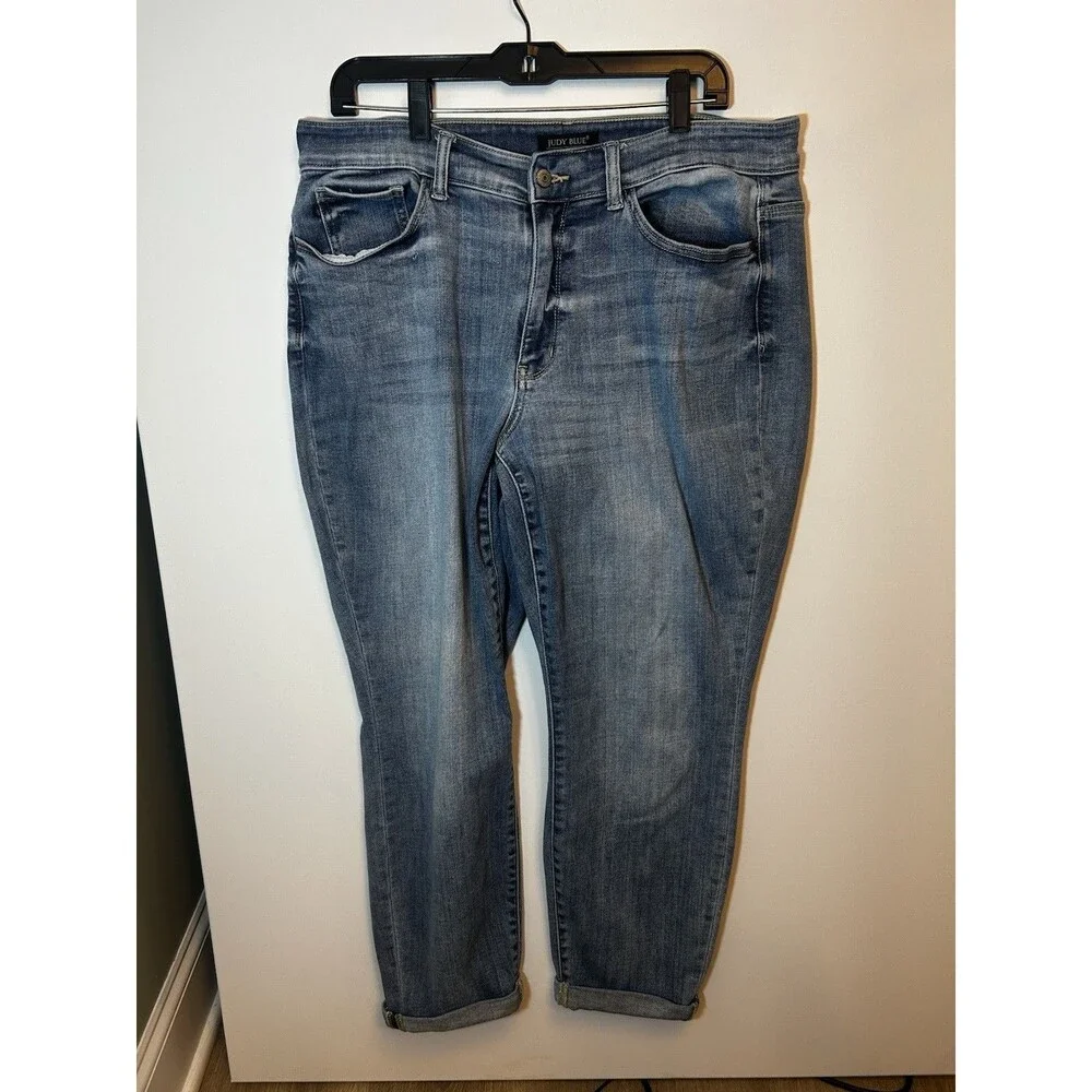 Judy Blue Boyfriend Jeans 14W Plus Mid Wash Cuffed Stretch Denim Casual Comfort